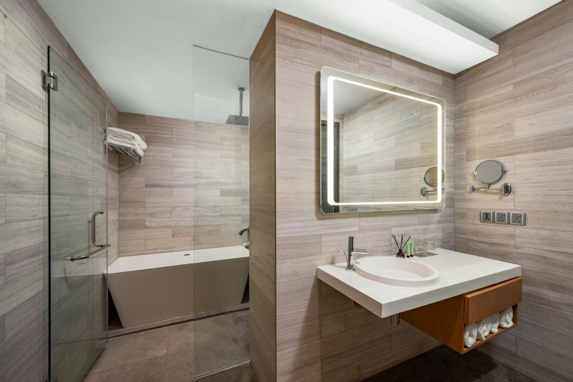 Fraser Place Puteri Harbour Nusajaya  Exterior foto Bathroom
